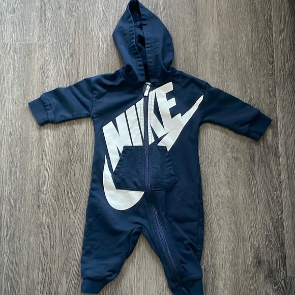 Baby Nike Onesies - Picture 1 of 1